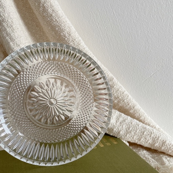 Crystal Catch All Dish - Picture 2 of 5